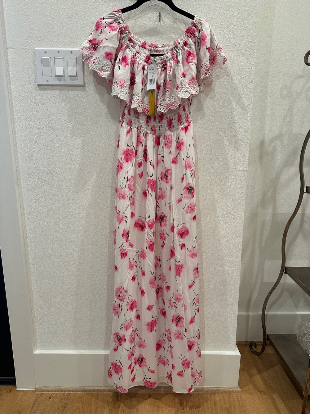 Alexia Admor Pink and White Floral Smocked dress